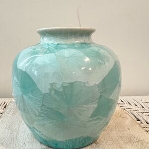 NC Vintage 1999 Naykin by Sid Oakley Elegant Green Ceramic crystalline Vase